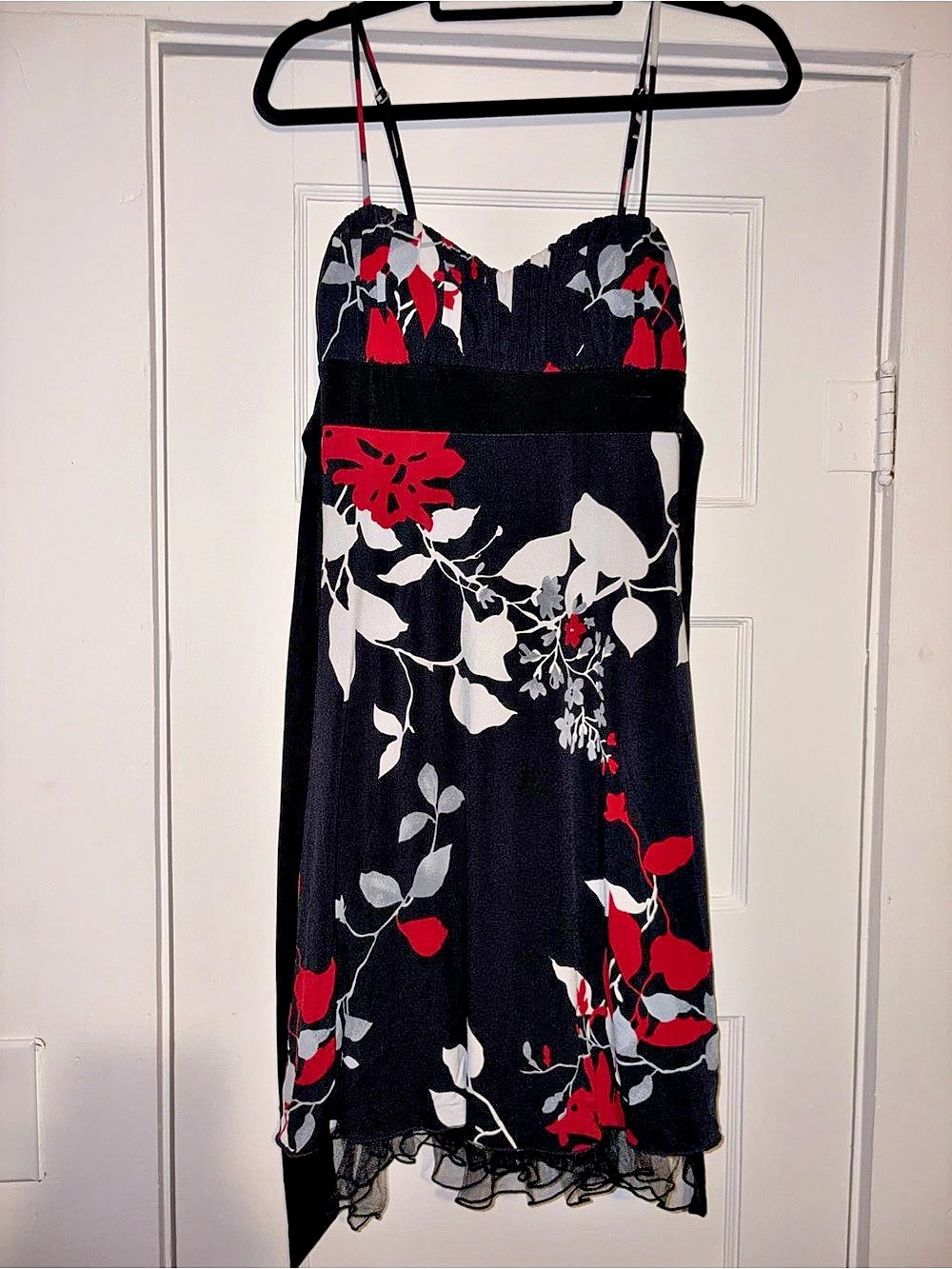 Floral Midi Dress in Black & Red Size Small Like New